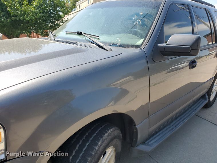 image for item DF5630 2010 Ford Expedition XLT  SUV