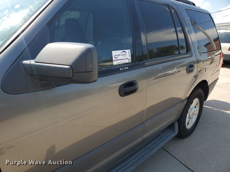 image for item DF5630 2010 Ford Expedition XLT  SUV