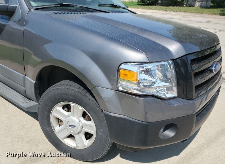 image for item DF5630 2010 Ford Expedition XLT  SUV