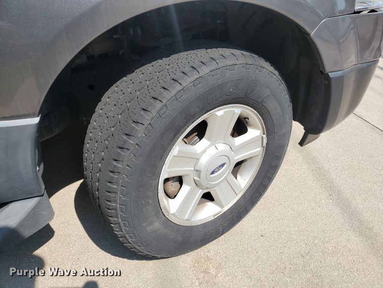 image for item DF5630 2010 Ford Expedition XLT  SUV