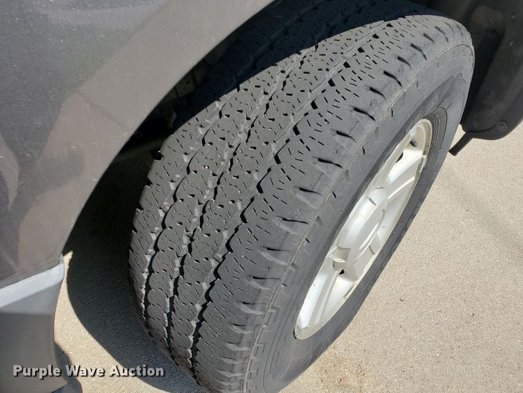 image for item DF5630 2010 Ford Expedition XLT  SUV