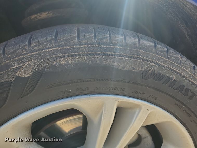 image for item DF5646 2014 Ford Taurus