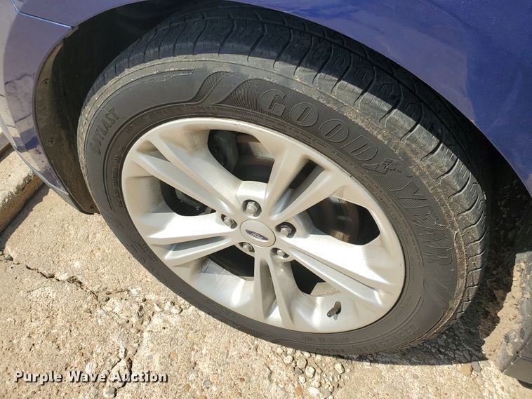 image for item DF5646 2014 Ford Taurus