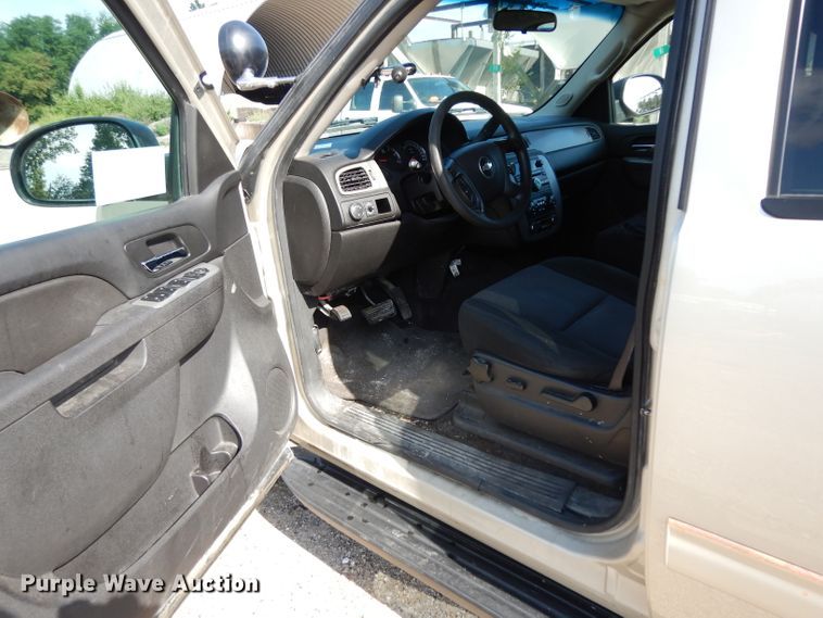 image for item DG6949 2013 Chevrolet Tahoe Police  SUV