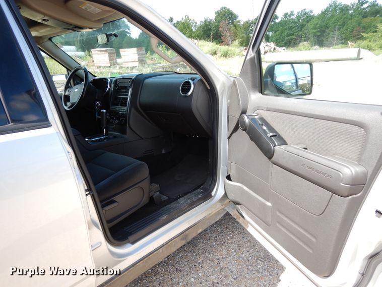image for item DG6950 2009 Ford Explorer  SUV