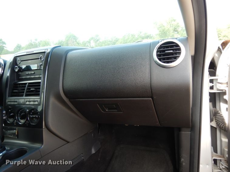 image for item DG6950 2009 Ford Explorer  SUV