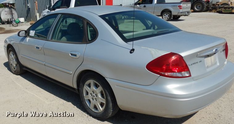 image for item DG6966 2006 Ford Taurus