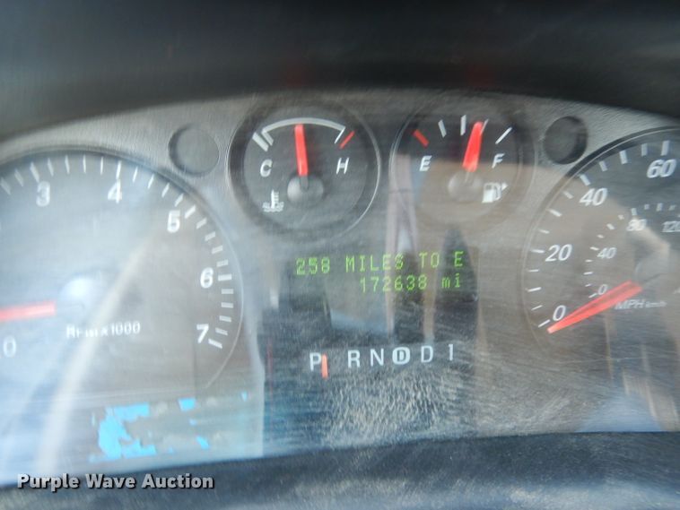 image for item DG6966 2006 Ford Taurus