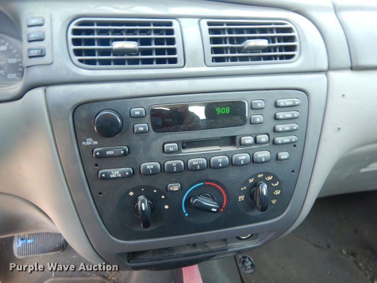 image for item DG6966 2006 Ford Taurus