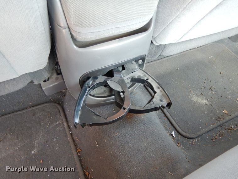 image for item DG6966 2006 Ford Taurus