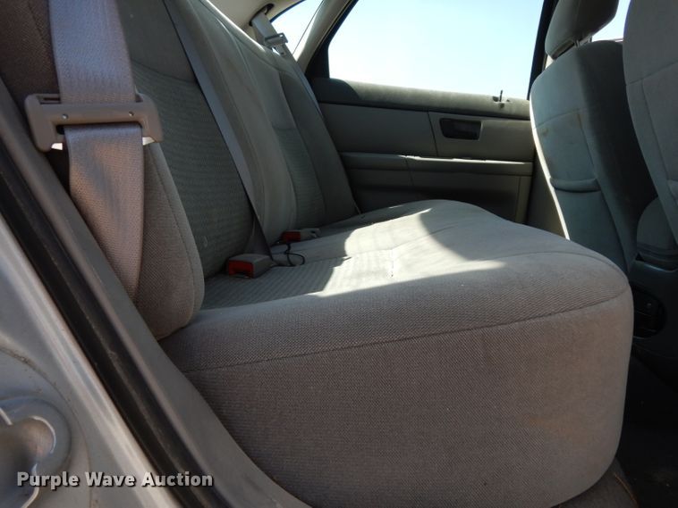 image for item DG6966 2006 Ford Taurus