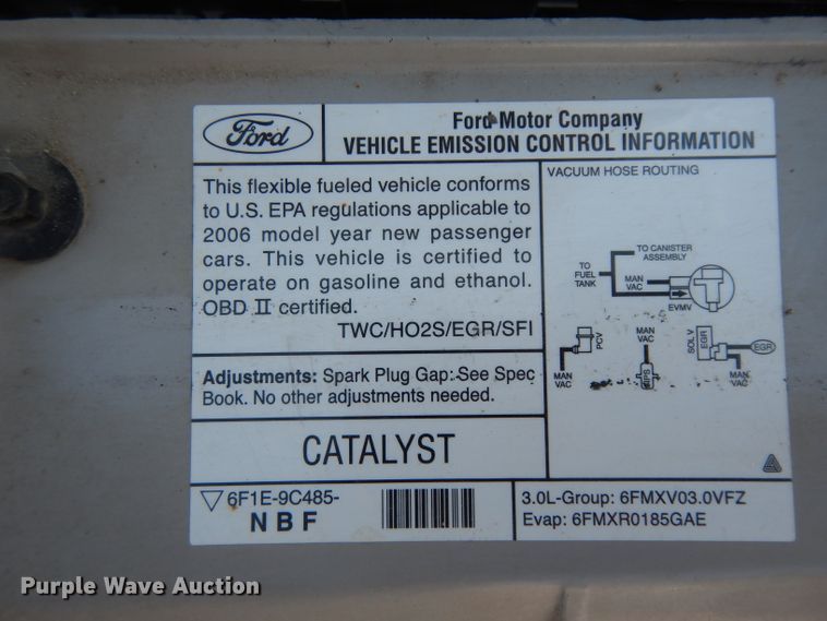 image for item DG6966 2006 Ford Taurus