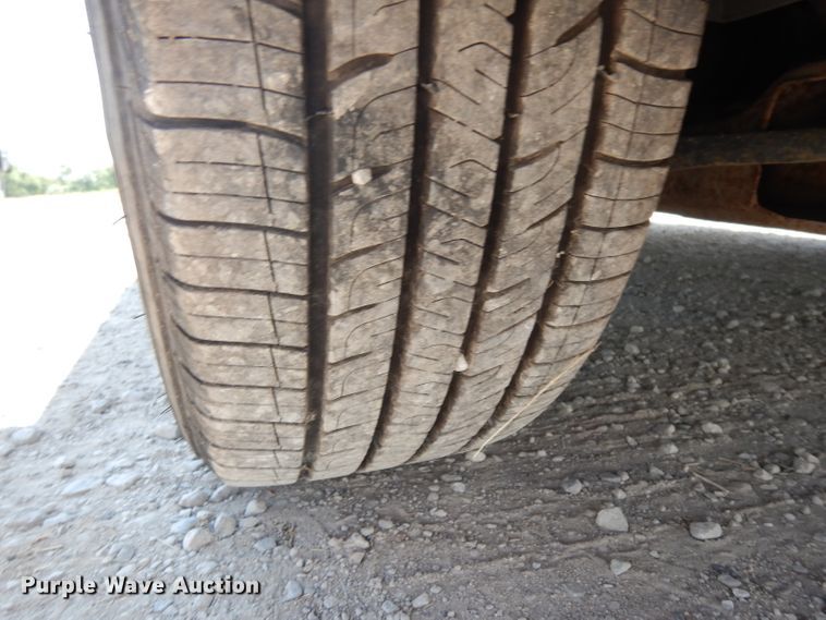 image for item DG6966 2006 Ford Taurus