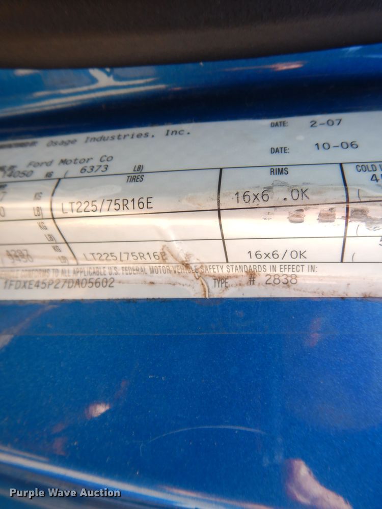 image for item DG7980 2007 Ford E450  ambulance