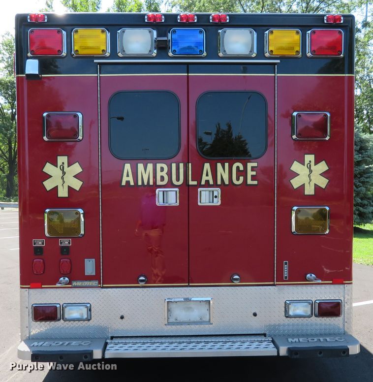 image for item DH1128 2008 Ford F450 Super Duty XLT  ambulance