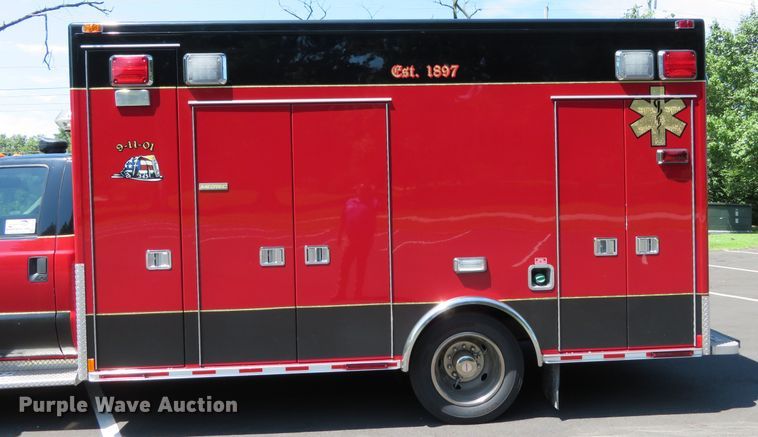 image for item DH1128 2008 Ford F450 Super Duty XLT  ambulance