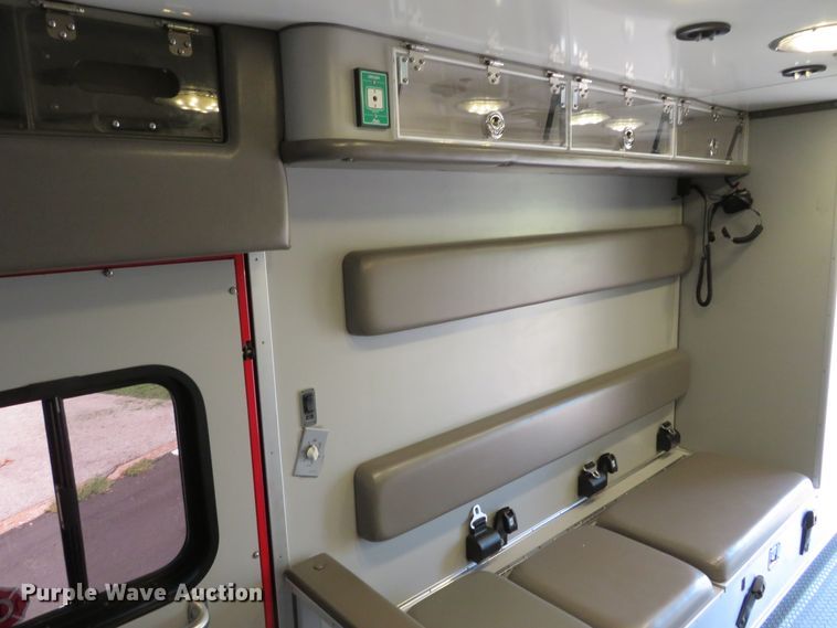 image for item DH1128 2008 Ford F450 Super Duty XLT  ambulance