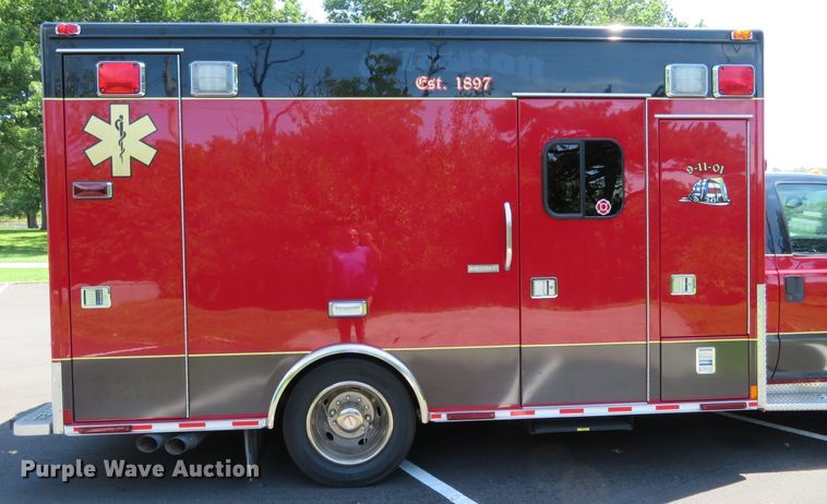 image for item DH1128 2008 Ford F450 Super Duty XLT  ambulance