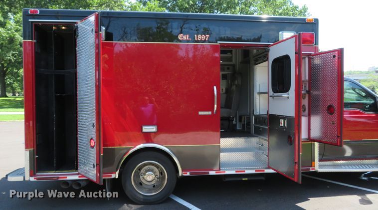 image for item DH1128 2008 Ford F450 Super Duty XLT  ambulance