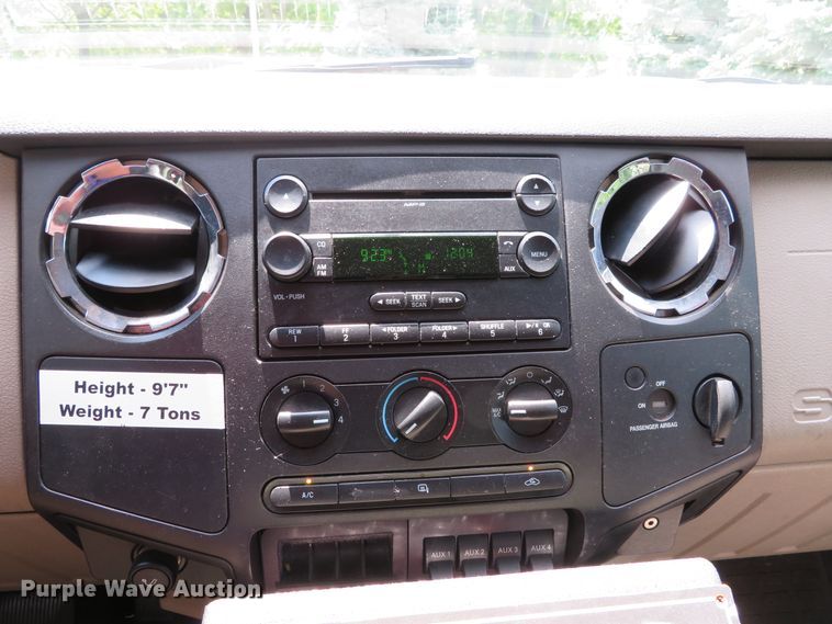 image for item DH1128 2008 Ford F450 Super Duty XLT  ambulance