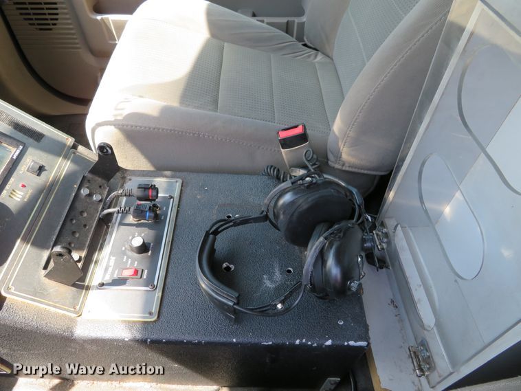 image for item DH1128 2008 Ford F450 Super Duty XLT  ambulance