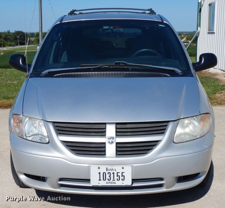 image for item DH6574 2005 Dodge Grand Caravan SE  van