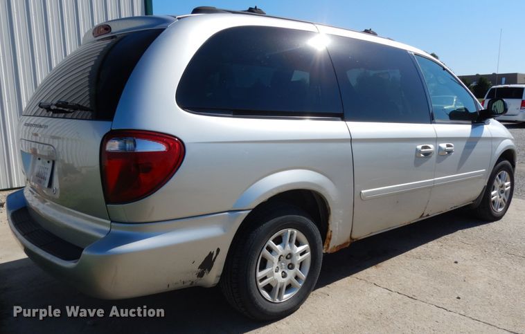 image for item DH6574 2005 Dodge Grand Caravan SE  van