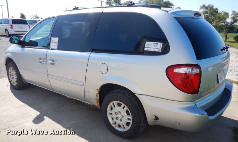 image for item DH6574 2005 Dodge Grand Caravan SE  van