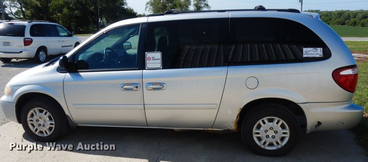 image for item DH6574 2005 Dodge Grand Caravan SE  van