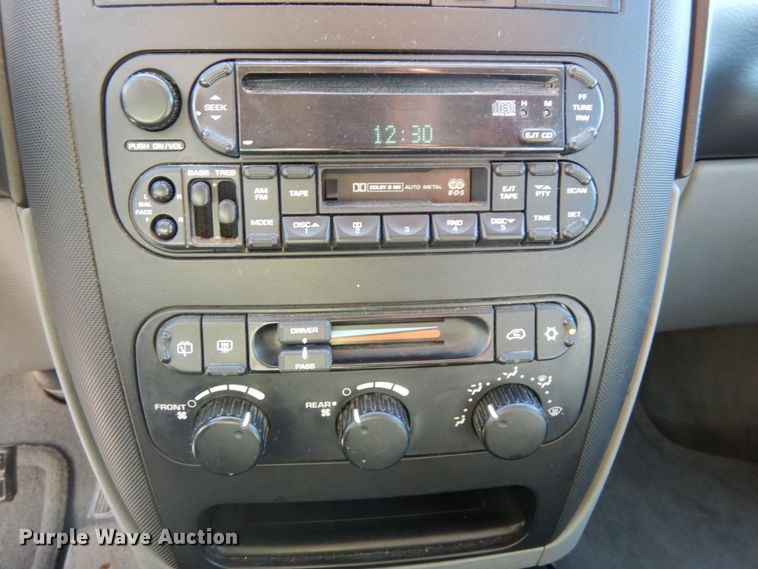 image for item DH6574 2005 Dodge Grand Caravan SE  van