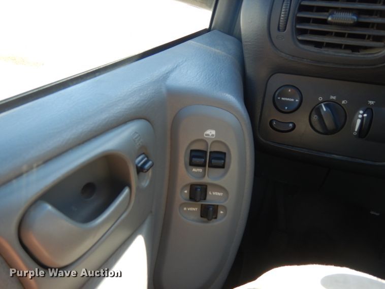 image for item DH6574 2005 Dodge Grand Caravan SE  van