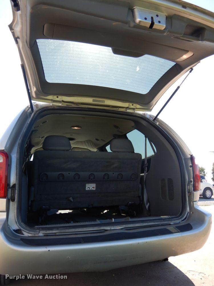 image for item DH6574 2005 Dodge Grand Caravan SE  van
