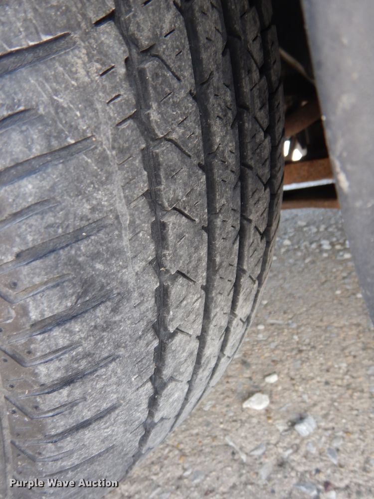 image for item DH6574 2005 Dodge Grand Caravan SE  van