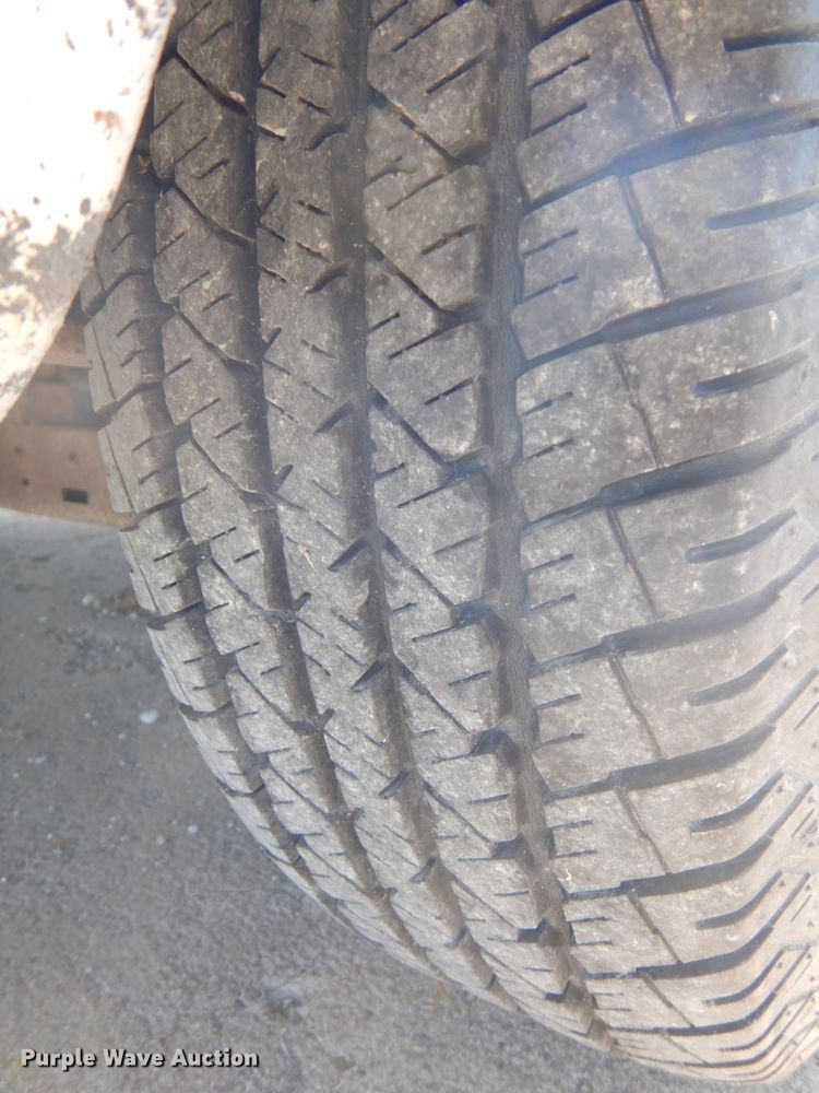 image for item DH6574 2005 Dodge Grand Caravan SE  van