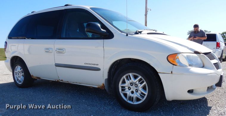 image for item DH6575 2001 Dodge Caravan Sport  van