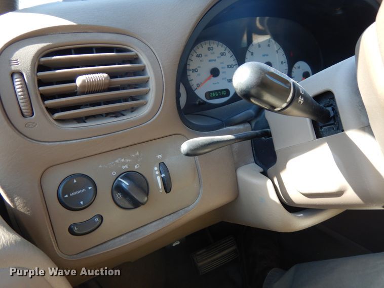 image for item DH6575 2001 Dodge Caravan Sport  van