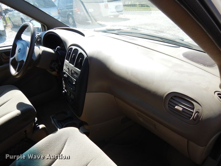 image for item DH6575 2001 Dodge Caravan Sport  van