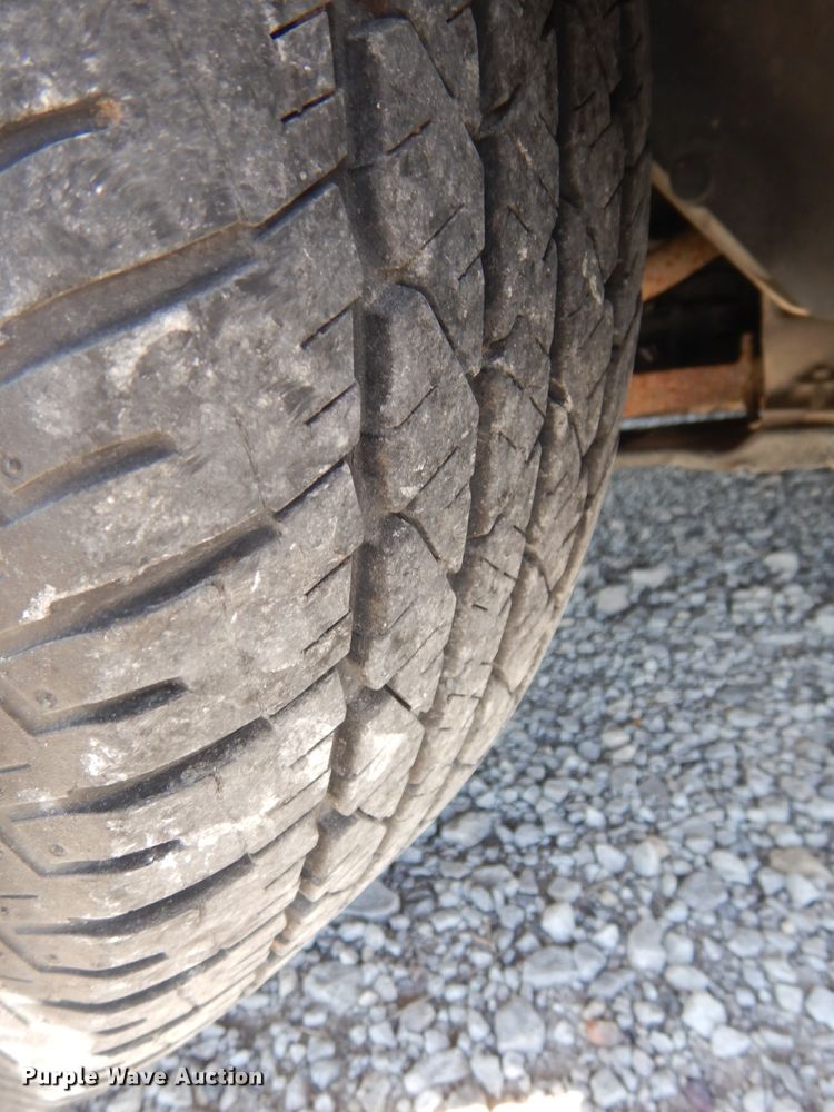 image for item DH6575 2001 Dodge Caravan Sport  van