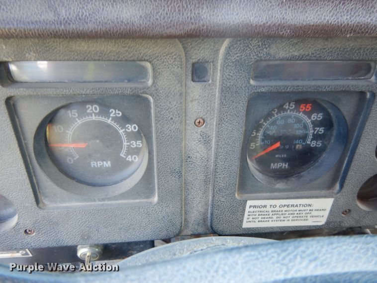 image for item DH6576 1987 International 1954  dump truck