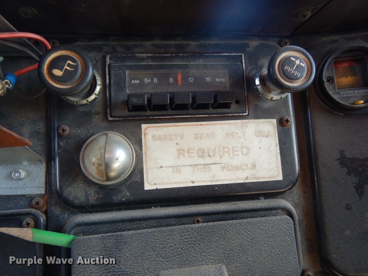 image for item DH6576 1987 International 1954  dump truck