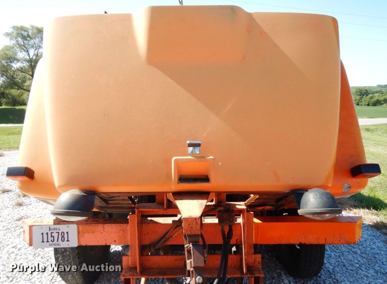 image for item DH6576 1987 International 1954  dump truck