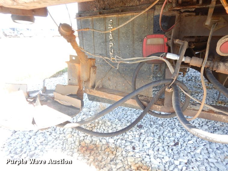 image for item DH6576 1987 International 1954  dump truck