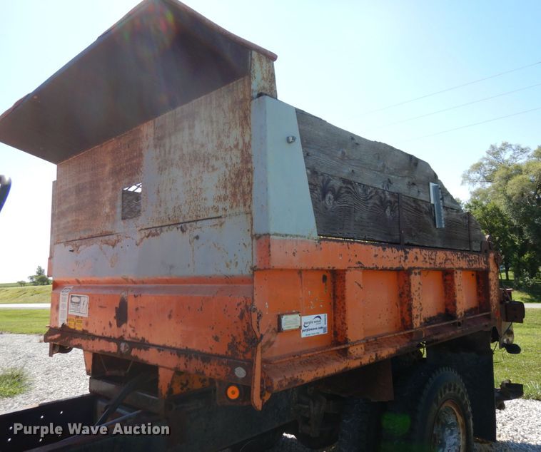 image for item DH6576 1987 International 1954  dump truck