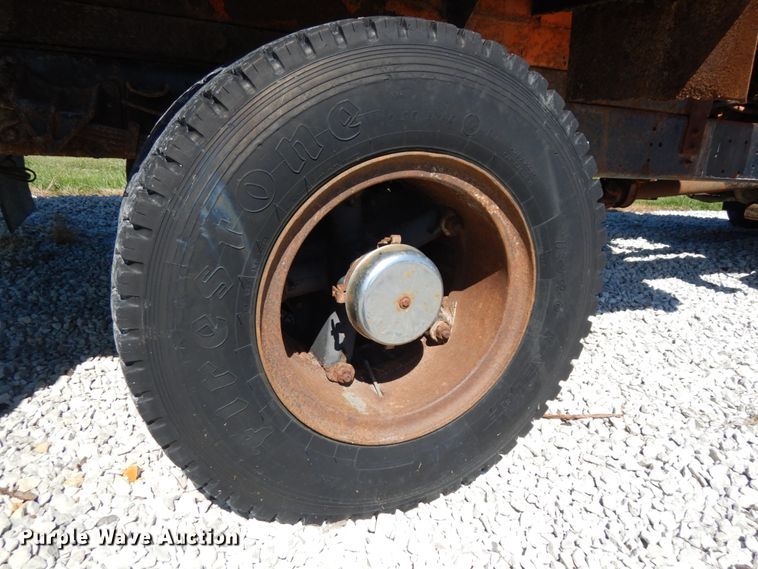 image for item DH6576 1987 International 1954  dump truck