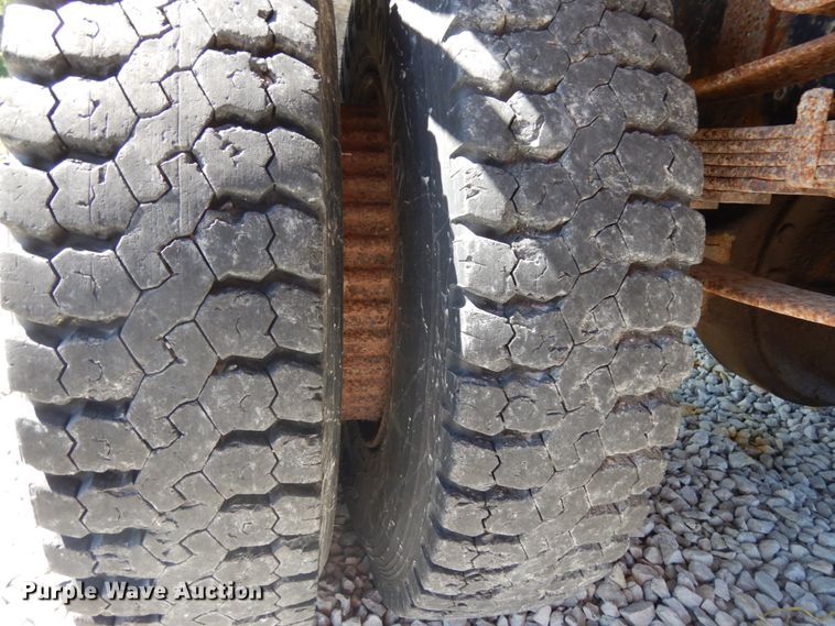 image for item DH6576 1987 International 1954  dump truck