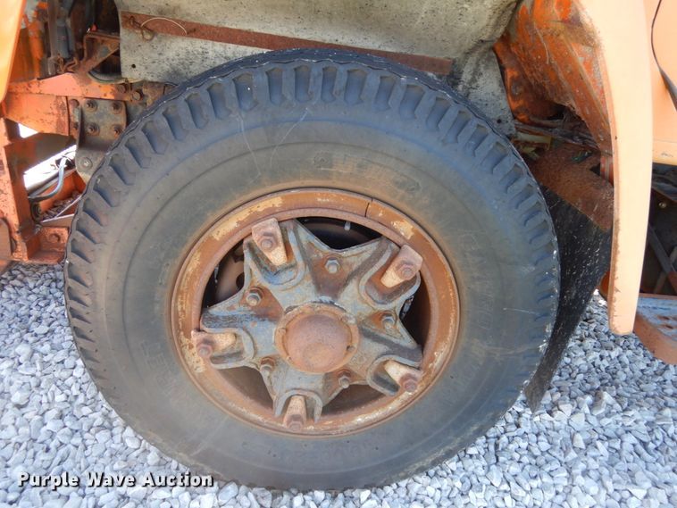 image for item DH6576 1987 International 1954  dump truck