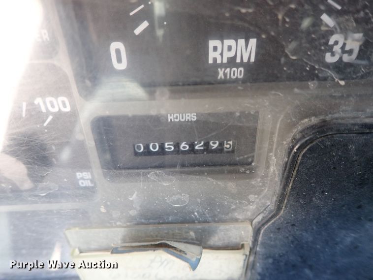 image for item DI4613 2002 International 4700  dump truck