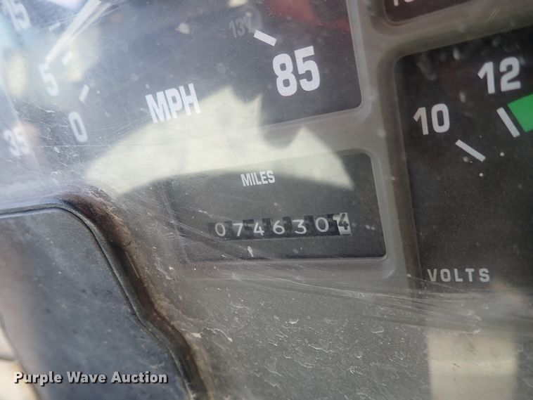 image for item DI4613 2002 International 4700  dump truck