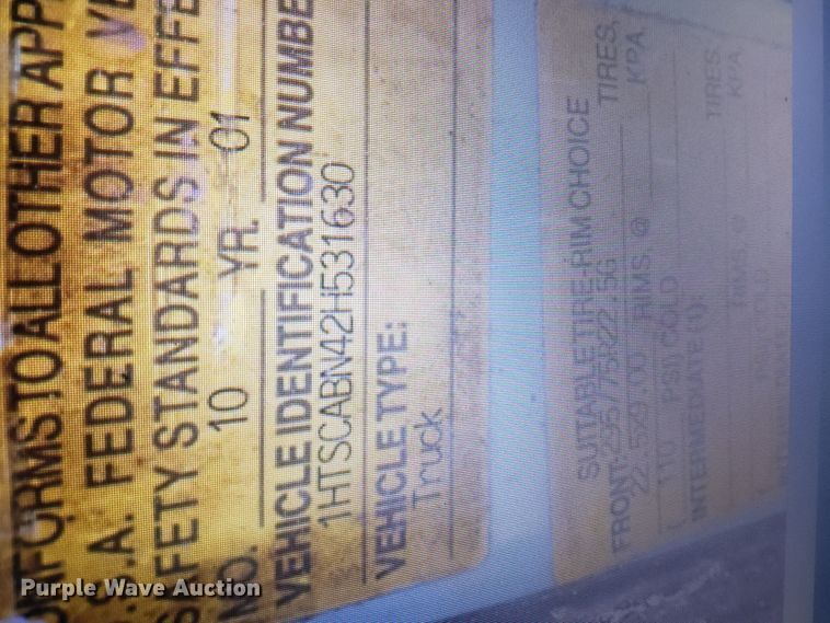 image for item DI4613 2002 International 4700  dump truck