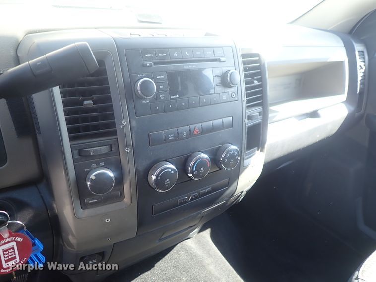 image for item DI4682 2011 Dodge Ram 1500  Crew Cab pickup truck